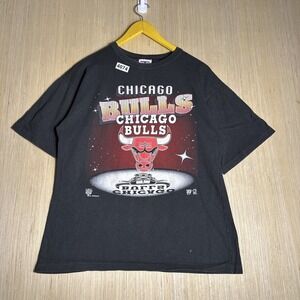 Vintage 90s Chicago Bulls Graphic Black T-Shirt XL 18-20 Made USA Men's